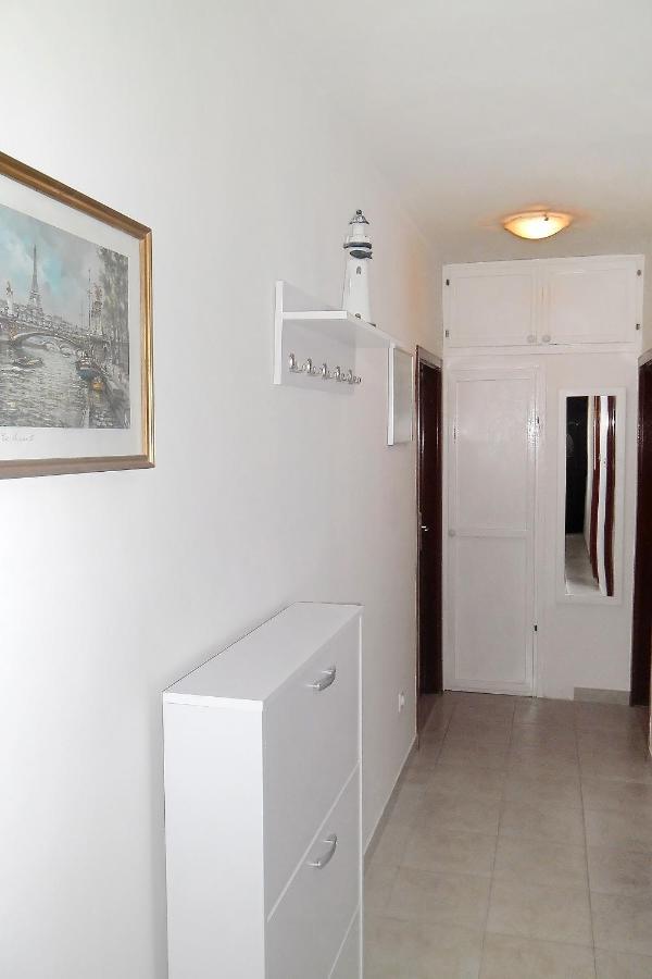Apartments By The Sea Splitska, Brac - 2923 พอสติรา ภายนอก รูปภาพ