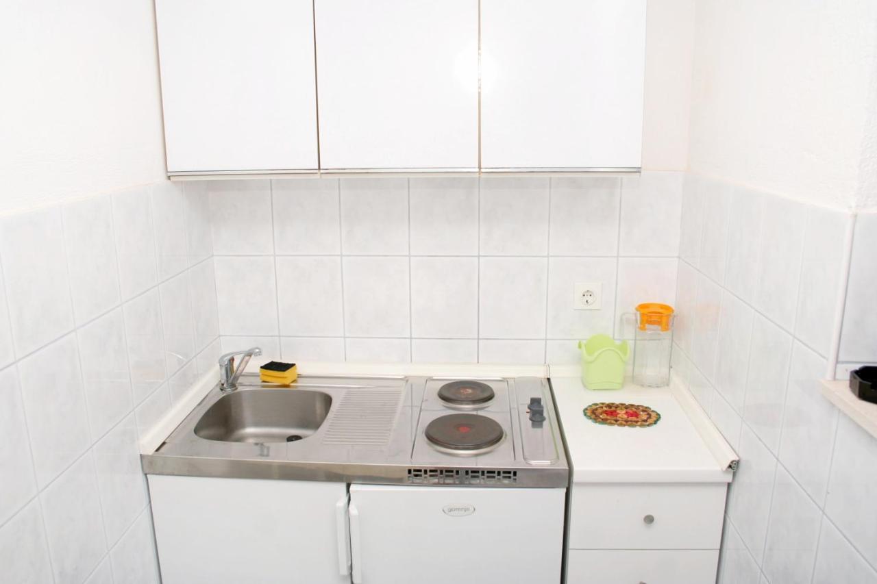 Apartments By The Sea Splitska, Brac - 2923 พอสติรา ภายนอก รูปภาพ